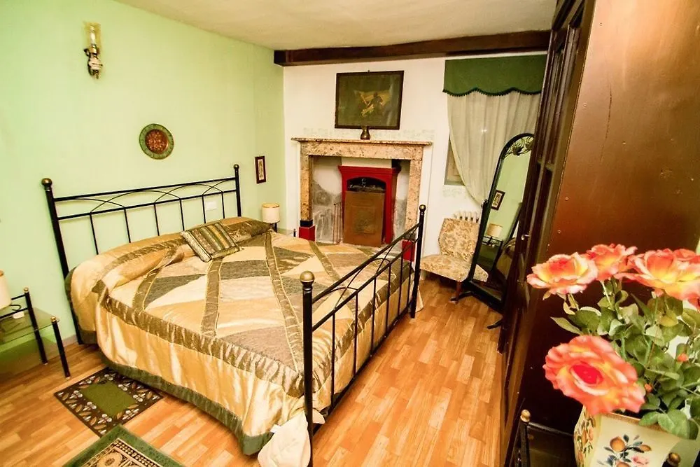 Foresteria Lombarda B & B Ca' Pelitti Ganna 0*,  Italia